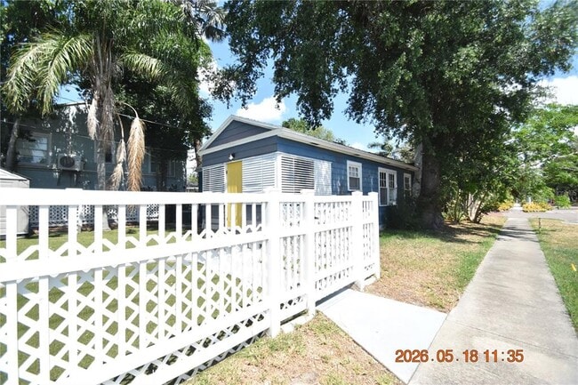 Building Photo - 2200 7th Ave N