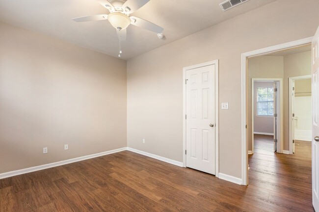 Building Photo - 2014 Midyette Rd