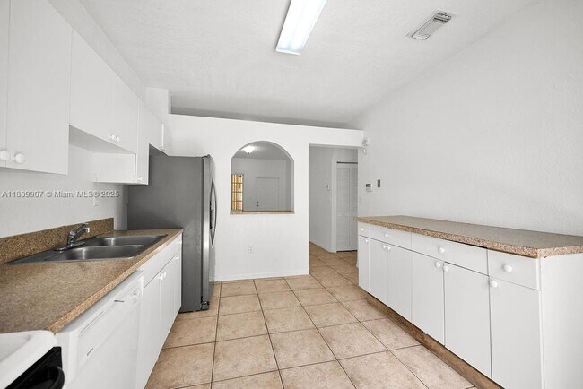 Building Photo - 6900 NW 179th St