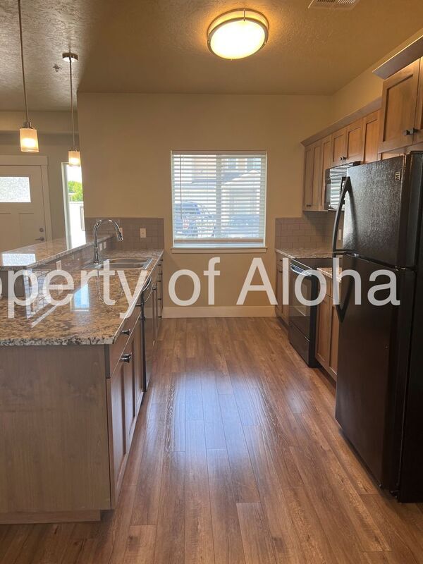 Building Photo - 3534 E Grand Forest Dr