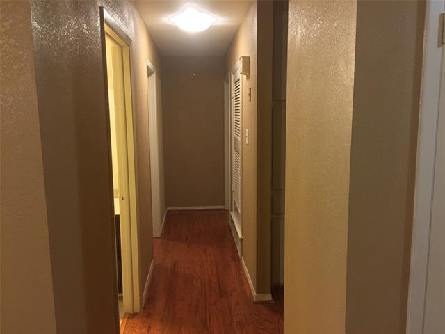 Building Photo - 609 Canyon Ridge Dr