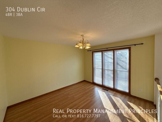 Building Photo - 304 Dublin Cir