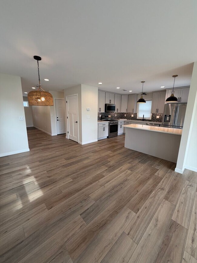 Building Photo - Available Now  Brand New Build 3 Bed 2.5 Bathrooms