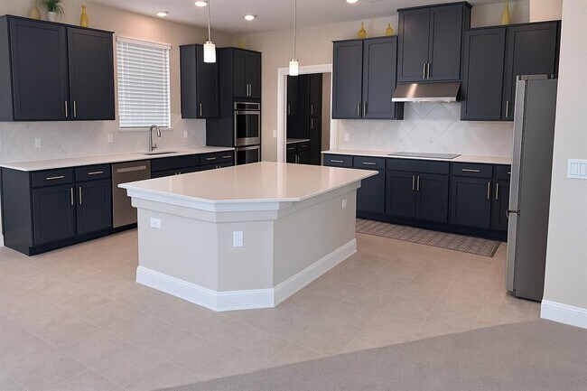 Building Photo - 4600 Colmar Dr