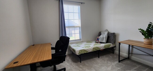 Building Photo - 1001 Ashmore Landing