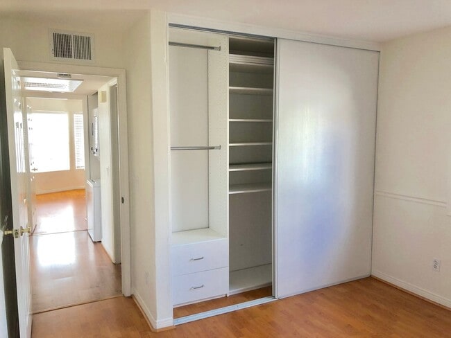 Building Photo - Beautiful 2 bedroom 2 bath Home!!!!