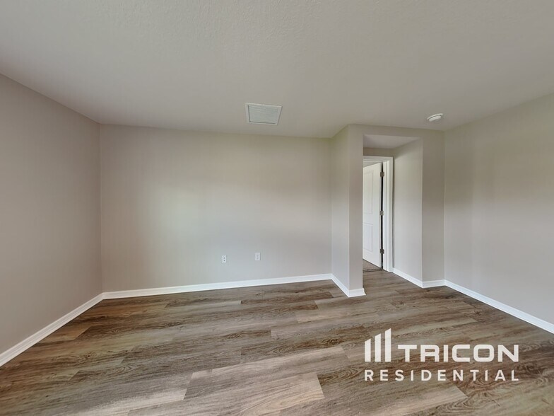 Building Photo - 4611 Dusky Dawn Ln