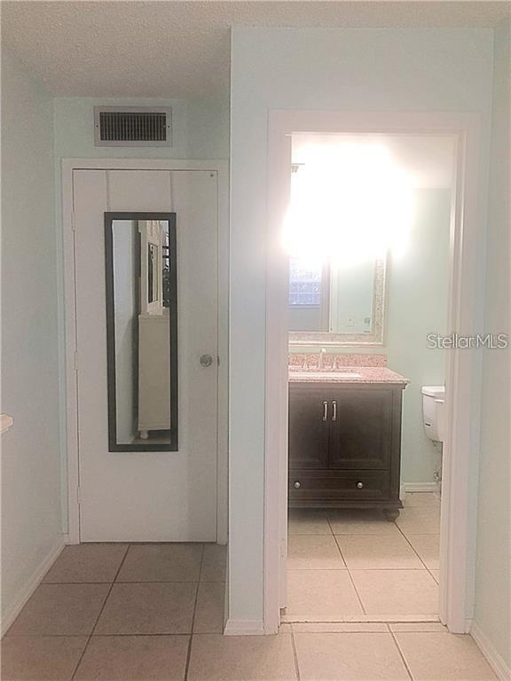 Building Photo - 4500 E Bay Dr