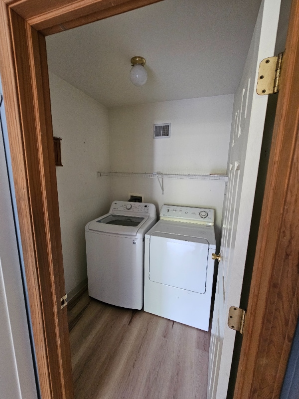 Building Photo - 120 Kayaderosseras Dr