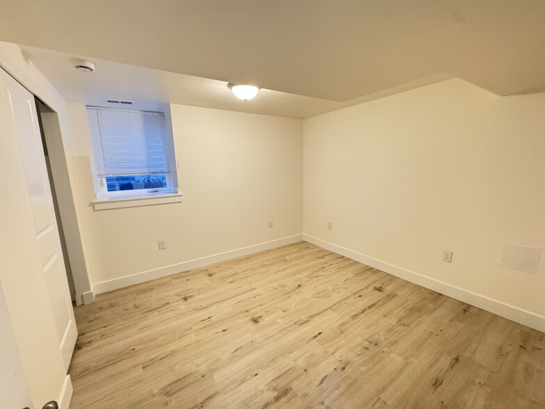 Building Photo - 515 Koneta Ct