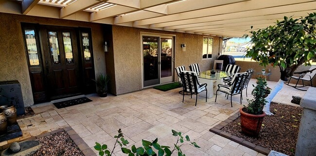 Building Photo - Nicely updated home in 45+ Active Adult Community of Leisure World. Available April 1st, 2026 to ...