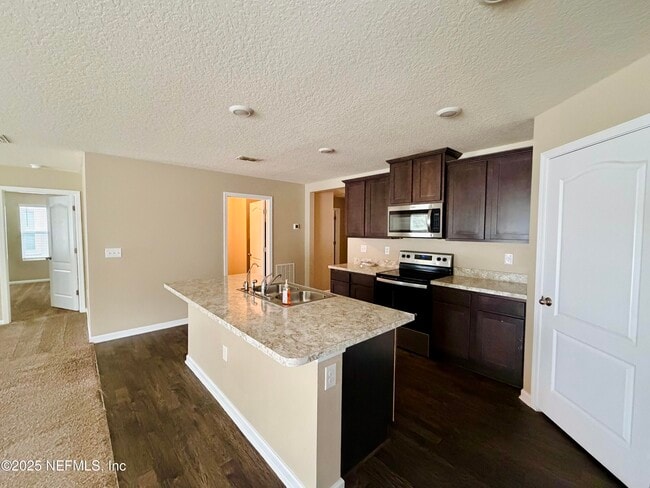 Building Photo - 3583 Sunfish Dr