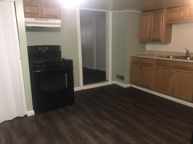 Building Photo - COMING SOON- Two Bedroom Home in Downtown Carlisle