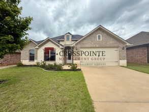 Building Photo - 3 Bedroom 2 Bathroom Home in Lindale!