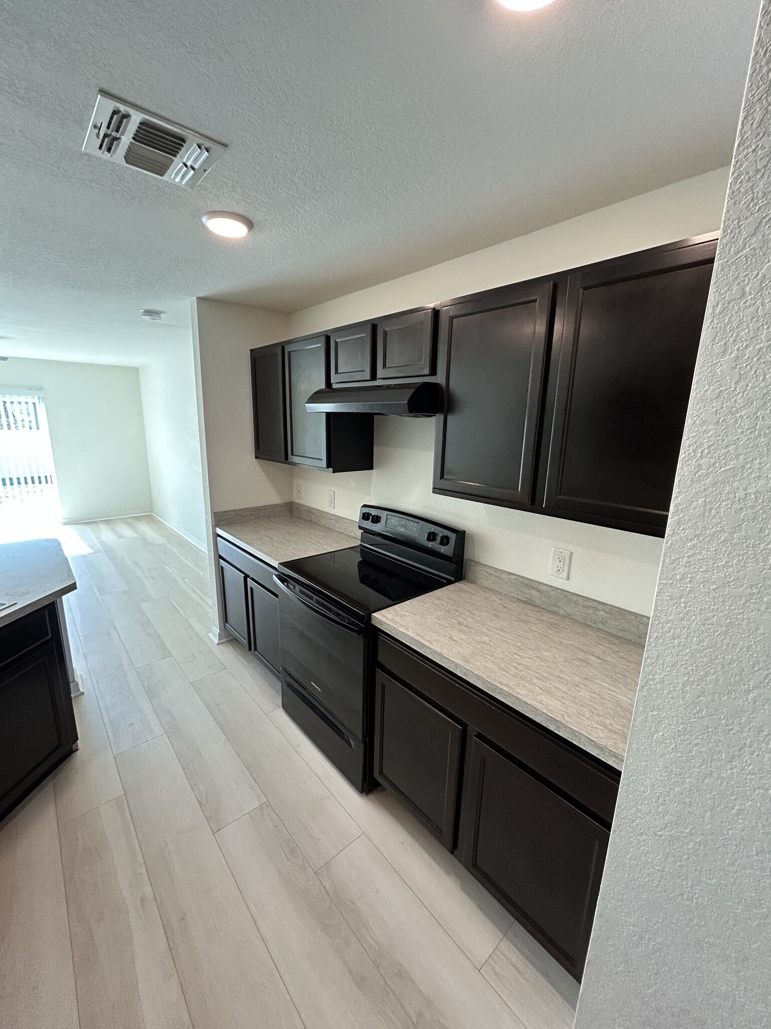 Kitchen - 120 NW 25th Ave