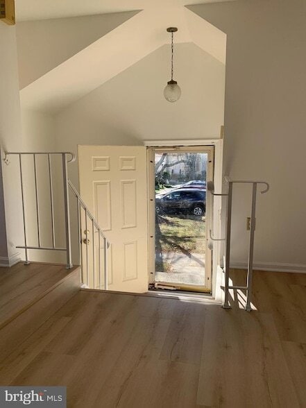 Building Photo - 12019 Bronzegate Pl