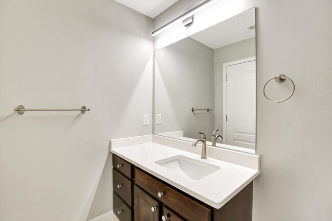 Building Photo - 2849 Jordan Oaks Ln