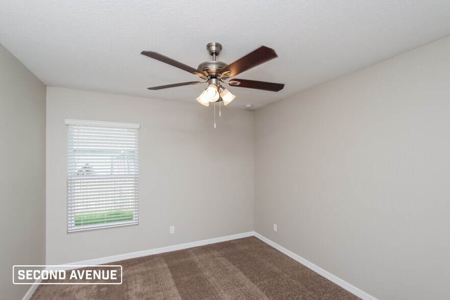 Building Photo - 1135 Tarleton St SE