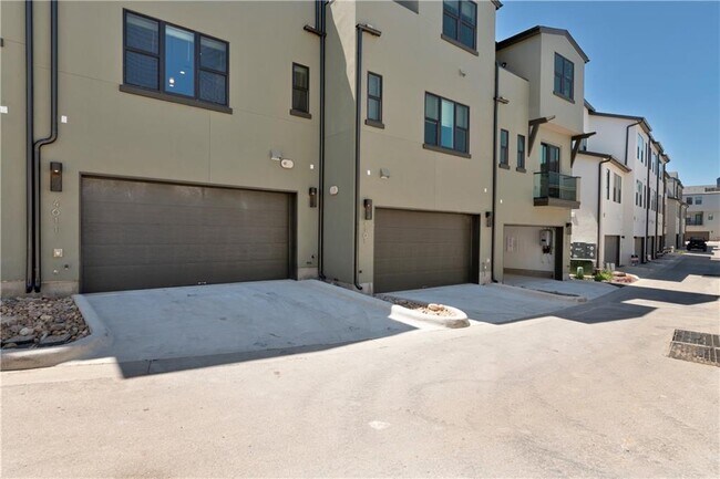 Building Photo - 4611 Unity Cir