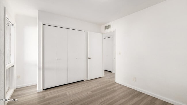 Building Photo - 1149 E Rovey Ave