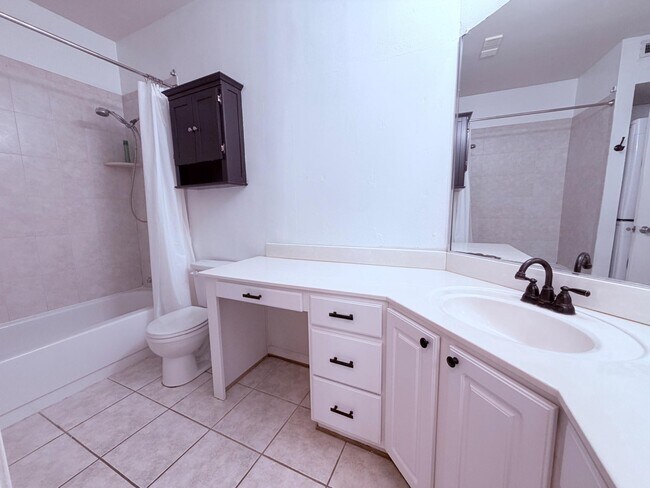 Building Photo - 12152 Penderview Terrace