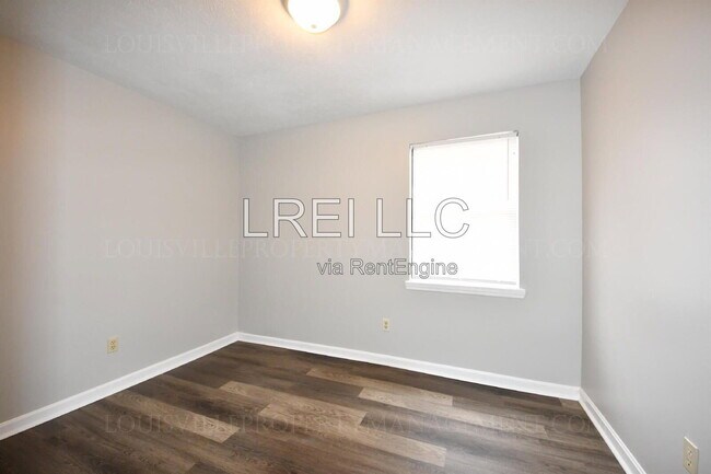 Building Photo - 1568 Illinois Rd