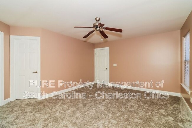 Building Photo - 9034 Parlor Dr