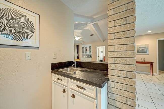 Building Photo - 3631 Glenpine Dr