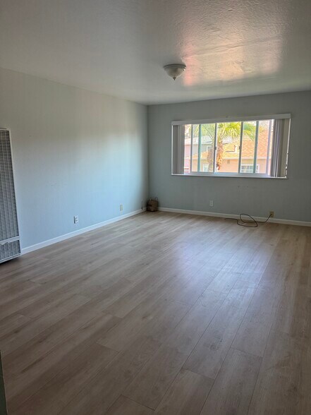 Building Photo - 1117 Brighton Ave