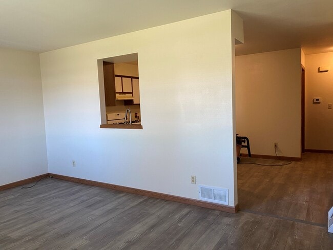 Livingroom - 5005 26th Ave