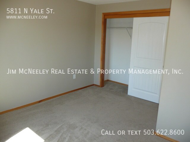 Building Photo - 5811 N Yale St