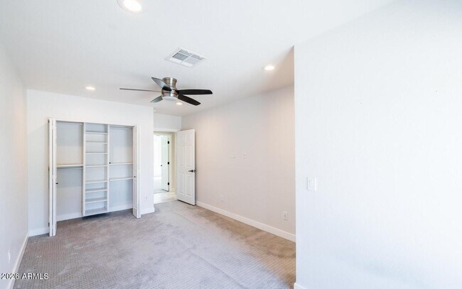 Building Photo - 6929 E Mariposa Dr