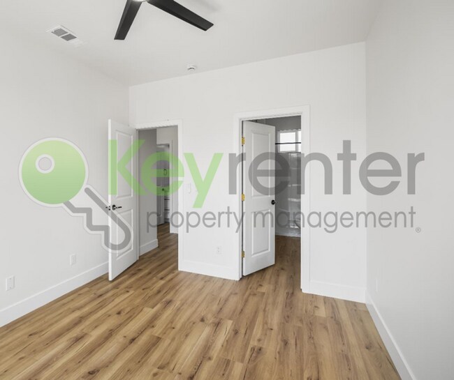 Building Photo - 967 Olive Br Pl