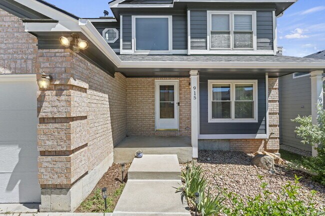 Building Photo - 5-Bedroom Home in D12 with Open Space View...