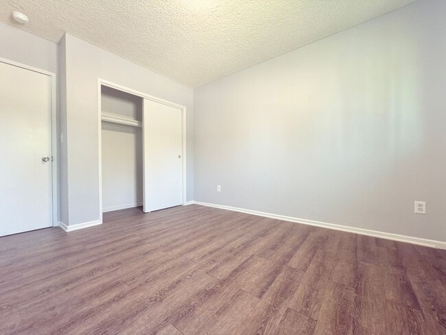 Building Photo - 9630 Wilbur Ave