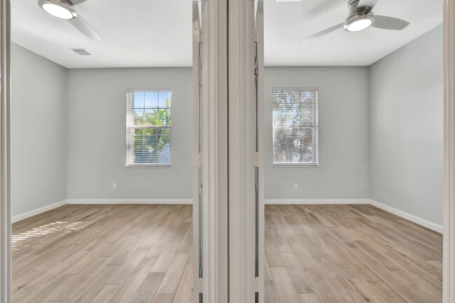 Building Photo - 2873 E Community Dr