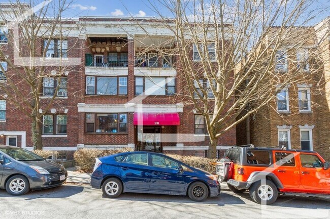 Building Photo - Beautiful Renovated apartment in Brighton