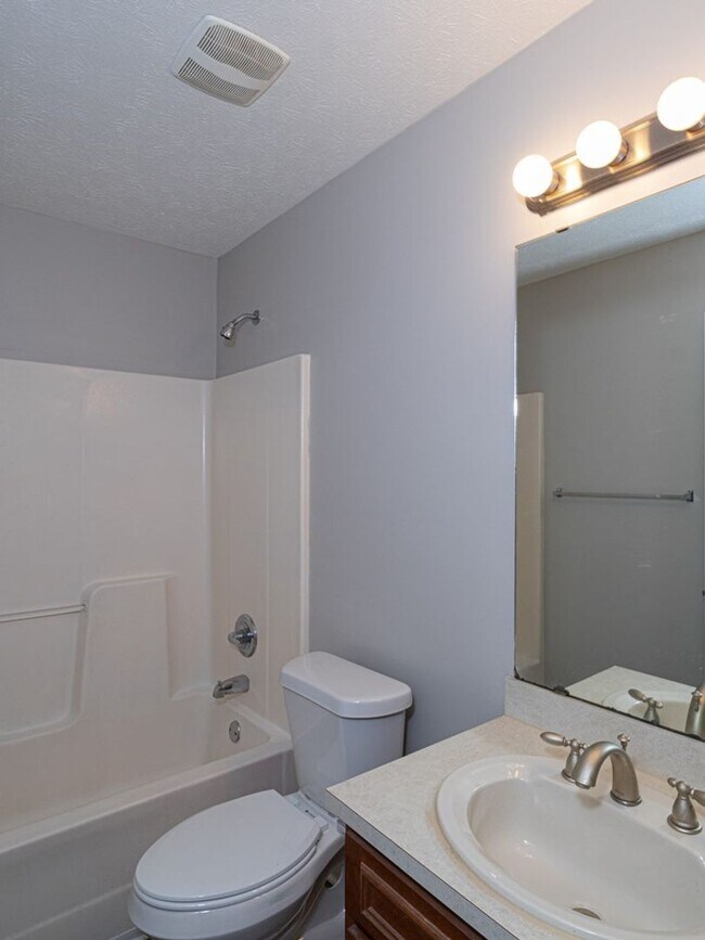 Building Photo - East Columbus