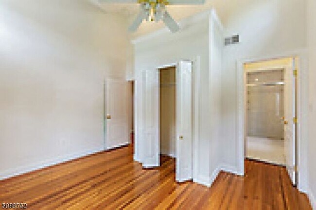 Building Photo - 210 North Ave