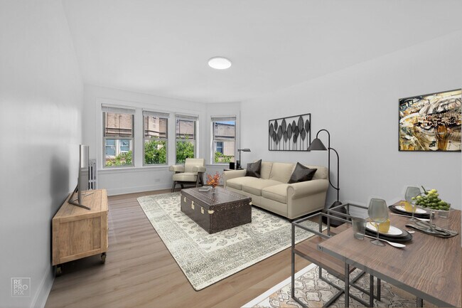 Building Photo - 6312 N Artesian Ave
