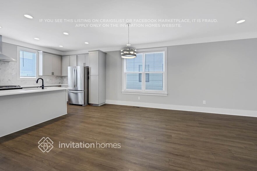 Building Photo - 258 Founders Ln