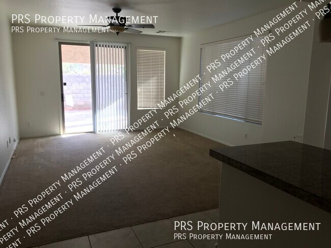 Building Photo - 4135 E Bellerive Dr