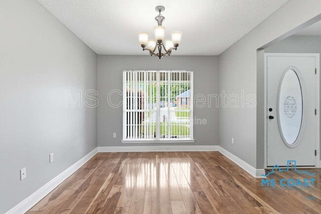 Building Photo - 14961 Greenwell Cir