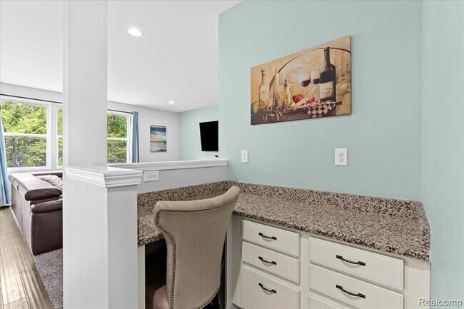 Building Photo - 49645 Hartwick Dr