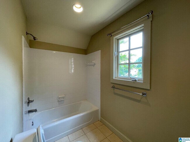 Building Photo - 309 Stonebrook Cir