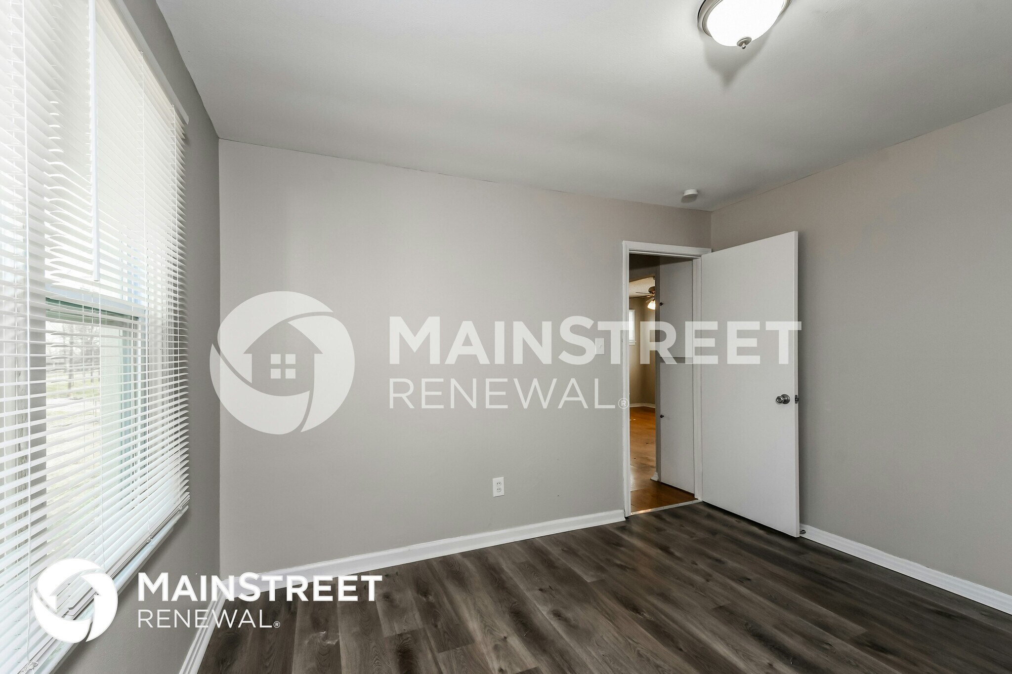 Building Photo - 5256 Skyline Ct