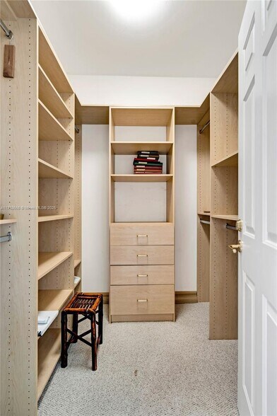 Building Photo - 1643 Brickell Ave