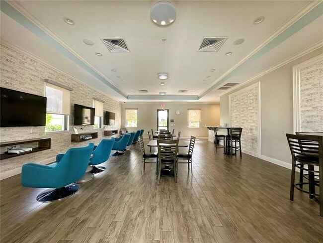 Building Photo - 10247 Love Story St