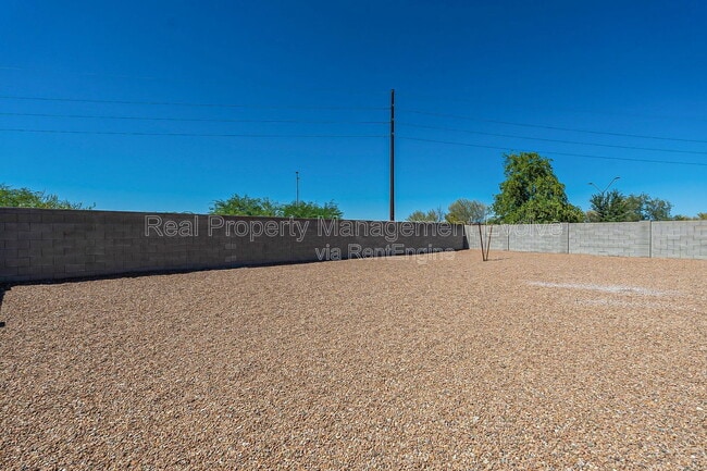 Building Photo - 3032 N 310th Ln