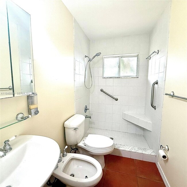 Building Photo - 11900 SW 6th St